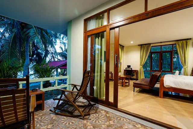 The terrace with loungers, a few steps from the sand, Green Heaven Bungalows, Ang Thong, Koh Samui
