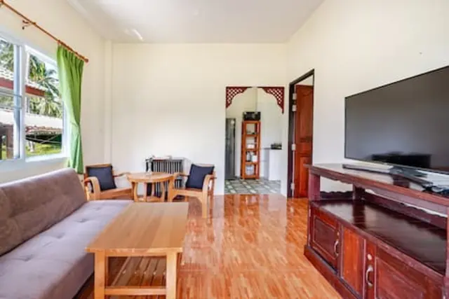 The separate living room with Smart TV, Green Heaven Bungalows, Ang Thong, Koh Samui