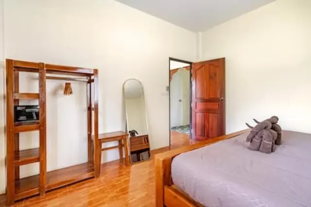 Plenty of storage and room to settle in, Green Heaven Bungalows, Ang Thong, Koh Samui